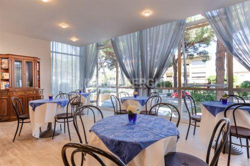 Esperia Boutique Family Hotel Cesenatico Zewnętrze zdjęcie